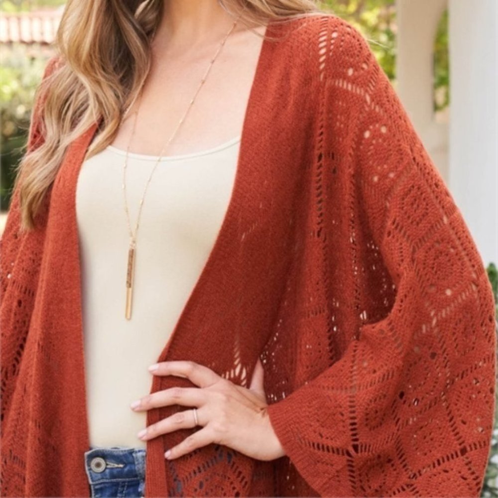 CROCHET DIAMOND PATTERN FRINGE RUANA KIMONO - Picture 6 of 7